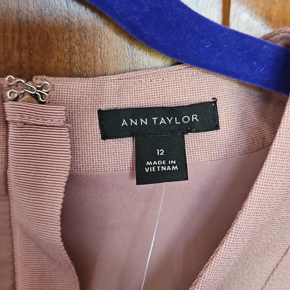 NWT Ann Taylor Classic Pencil Dress - Picture 4 of 7